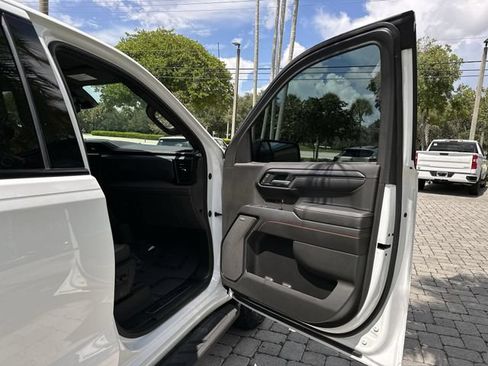Used 2022 GMC Sierra 1500 AT4 w/ AT4 Premium Package AWD/4WD image 23