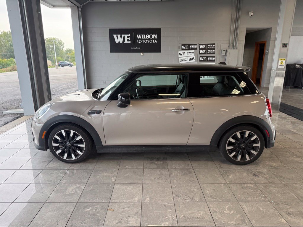 Used 2023 MINI Cooper S FWD image 2