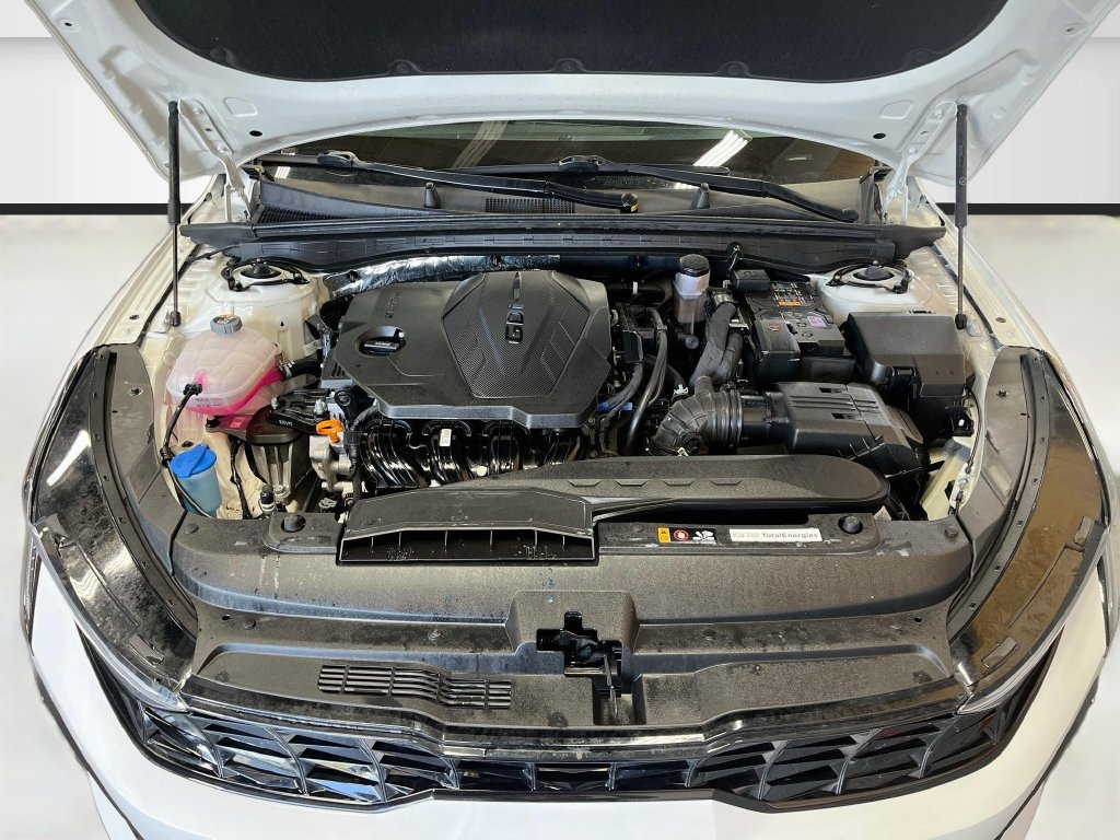 Used 2025 Kia K5 LXS FWD image 28