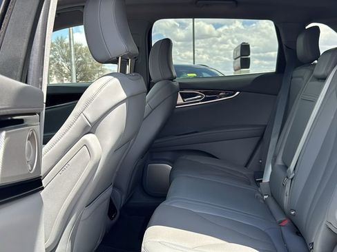 Used 2023 Lincoln Nautilus Reserve w/ Equipment Group 202A AWD/4WD image 22