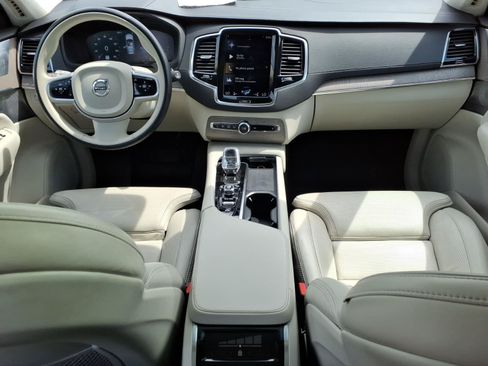 Used 2021 Volvo XC90 T8 Inscription w/ Lounge Package AWD/4WD image 12