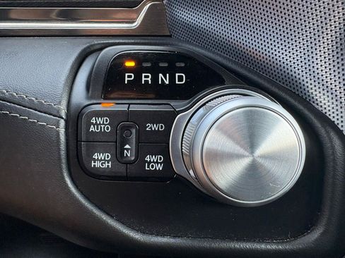 Used 2019 RAM 1500 Limited AWD/4WD image 39