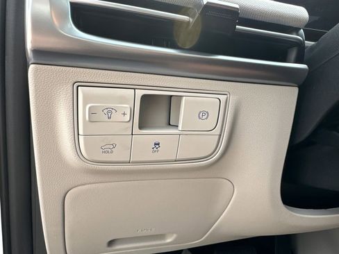 New 2026 Hyundai Tucson Limited image 21