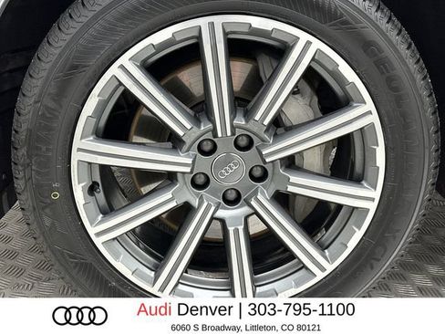 Used 2019 Audi Q7 3.0T Prestige w/ Prestige Package AWD/4WD image 10