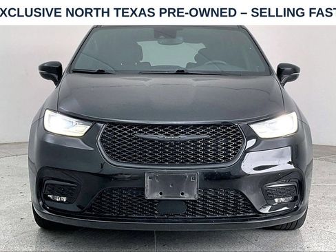 Used 2021 Chrysler Pacifica Touring w/ S Appearance Package FWD image 6