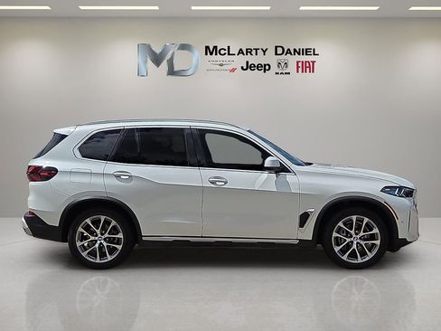 Used 2025 BMW X5 xDrive40i AWD/4WD image 6