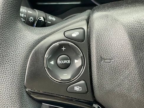 Used 2019 Honda HR-V EX image 15