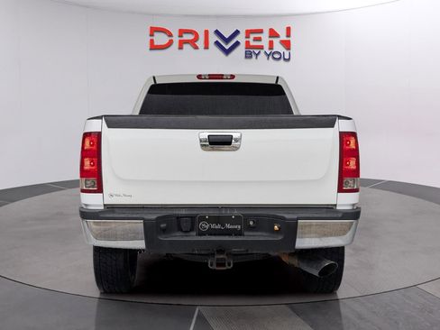 Used 2007 GMC Sierra 2500 SLE w/ EZ-Lift Tailgate Package RWD image 4