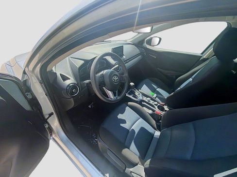 Used 2018 Toyota Yaris iA FWD image 7