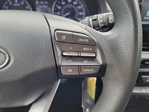 Used 2020 Hyundai Elantra GT FWD image 26