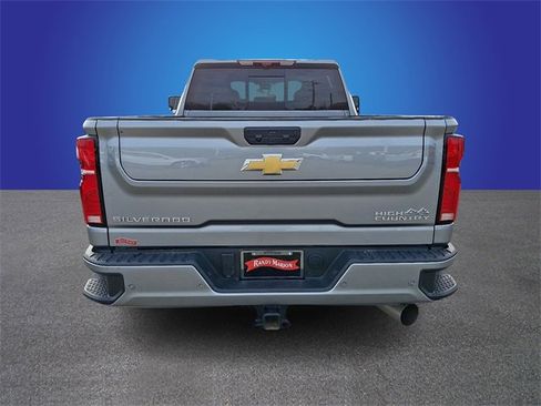 Used 2025 Chevrolet Silverado 2500 High Country w/ High Country Premium Package image 6