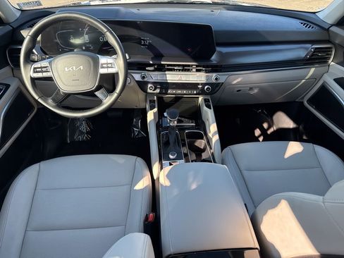 Used 2024 Kia Telluride S w/ S Sunroof Package image 13