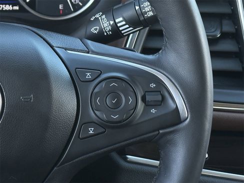 Used 2020 Buick Enclave Avenir image 15