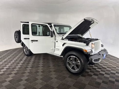 Used 2023 Jeep Wrangler Sahara image 15