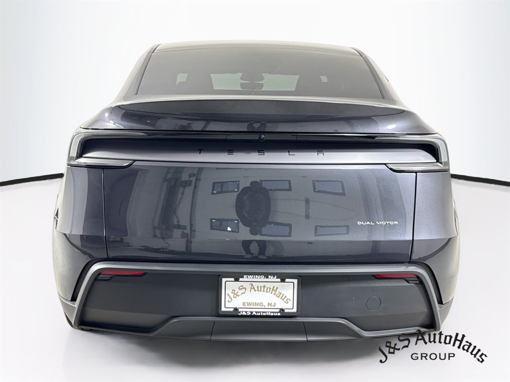 Used 2026 Tesla Model Y AWD image 6