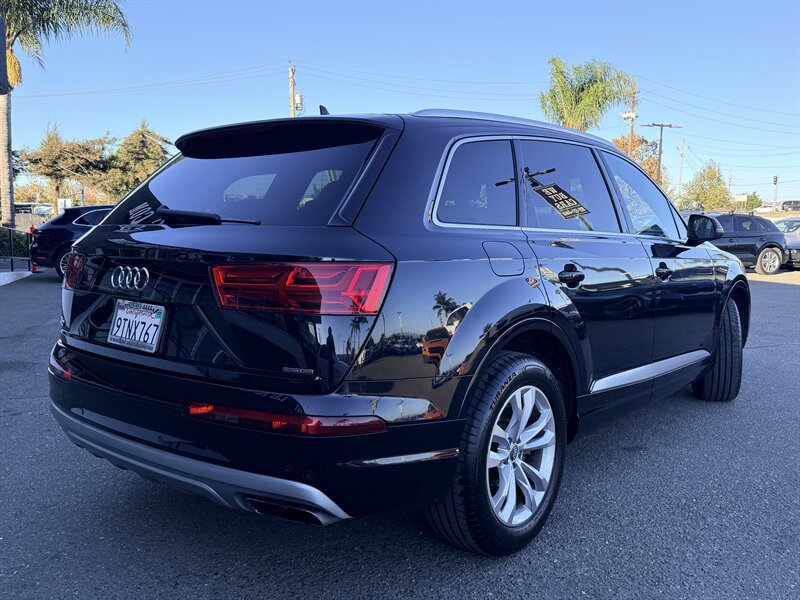 Used 2019 Audi Q7 2.0T Premium AWD/4WD image 7