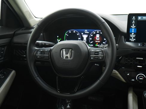 Used 2024 Honda Accord EX-L image 15