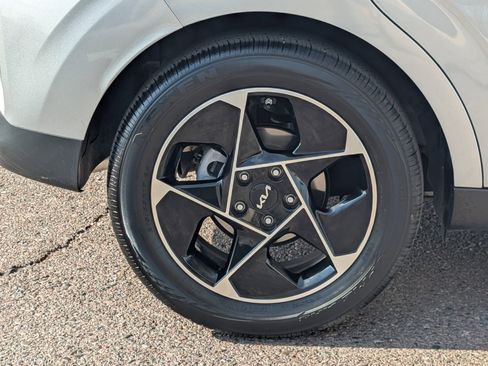 Certified 2024 Kia Soul EX image 7