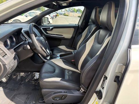 Used 2013 Volvo XC60 T6 AWD/4WD image 11