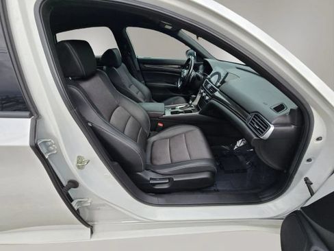 Used 2020 Honda Accord Sport image 16