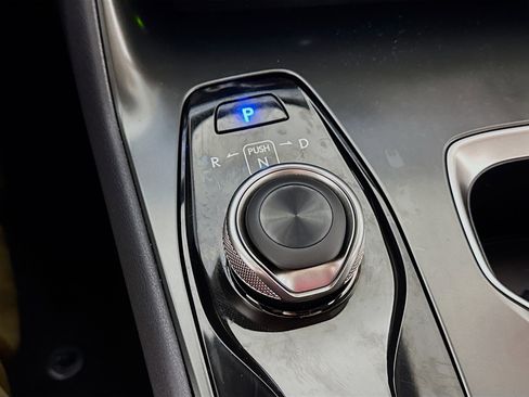 Used 2025 Lexus RZ 450e w/ Technology Package image 19