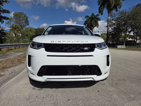 New 2025 Land Rover Discovery Sport S image 7