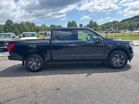Used 2023 Ford F150 Lightning Lariat w/ Max Trailer Tow Package AWD/4WD image 9