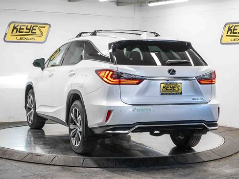 Used 2022 Lexus RX 350L FWD w/ Premium Package image 2