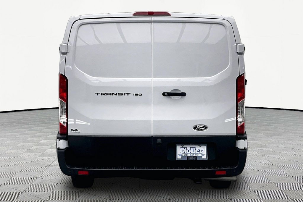 Used 2026 Ford Transit 150 Low Roof w/ Exterior Upgrade Package RWD image 4