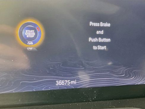 Used 2023 Jeep Grand Cherokee Laredo w/ Luxury Tech Group I AWD/4WD image 12