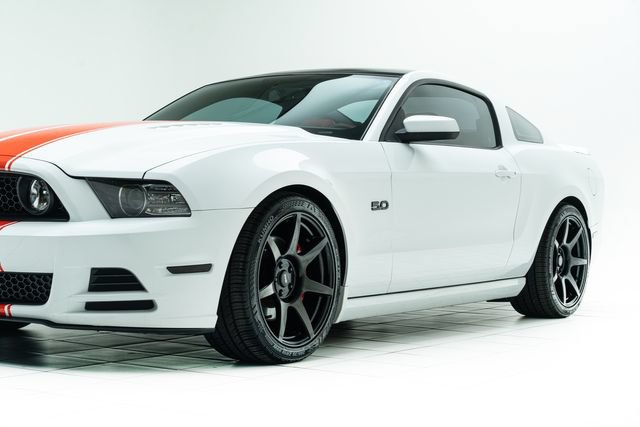 Used 2014 Ford Mustang GT Premium w/ Electronics Package RWD image 9