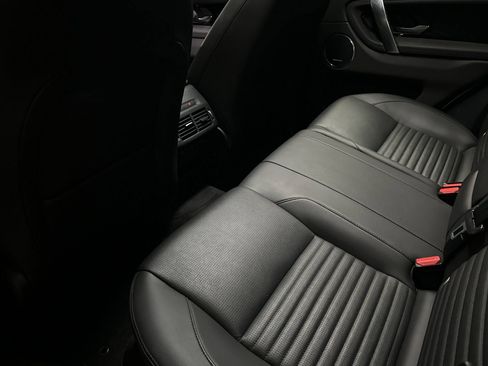 Used 2024 Land Rover Discovery Sport S image 25