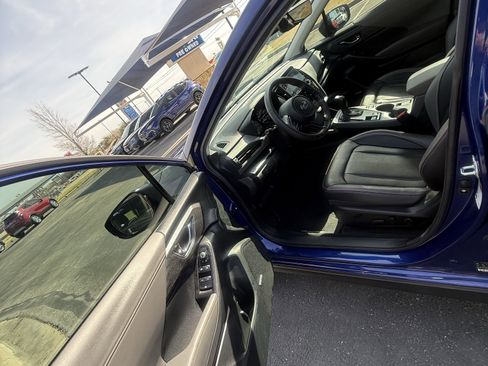 Used 2025 Subaru Crosstrek 2.5i Limited w/ Crosstrek Mirror Package image 16