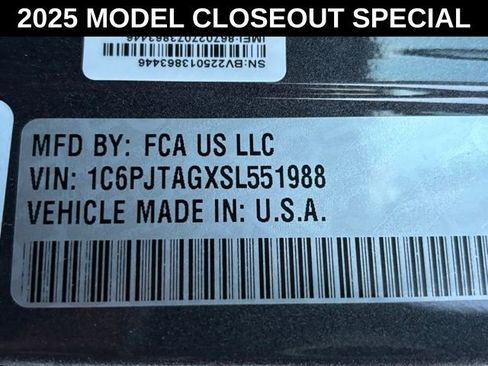 New 2025 Jeep Gladiator Sport image 26