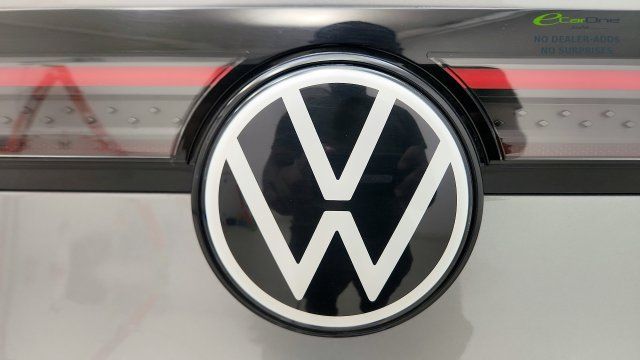 Used 2024 Volkswagen ID.4 S RWD image 31