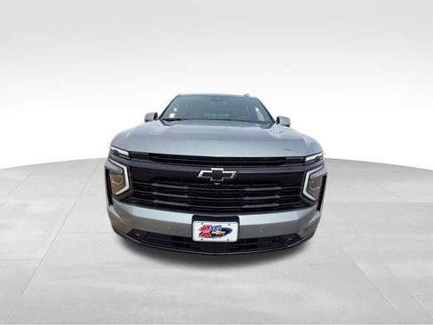 Used 2026 Chevrolet Suburban RST w/ RST Capability Package image 3