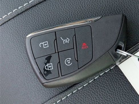 New 2025 Chevrolet Traverse LT w/ Enhanced Driving Package image 30