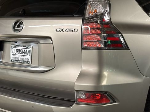 Used 2021 Lexus GX 460 Premium w/ Premium Package AWD/4WD image 9