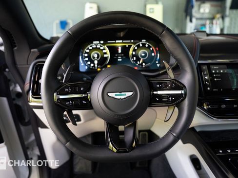Used 2025 Aston Martin DBX 707 AWD/4WD image 22