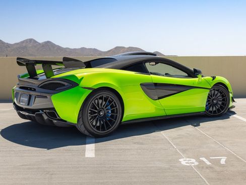 Used 2020 McLaren 620R RWD image 10