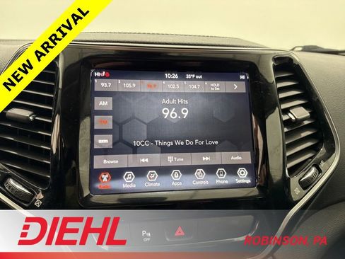 Used 2019 Jeep Cherokee Limited image 28