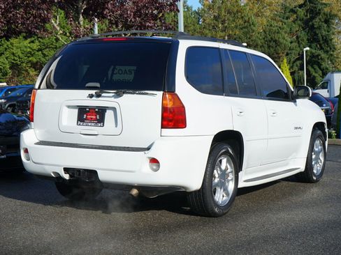 Used 2006 GMC Envoy Denali image 5