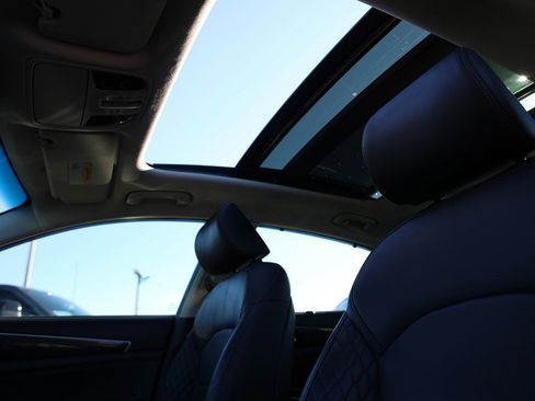 Used 2018 Kia Cadenza Limited w/ Paint Protection Package image 19