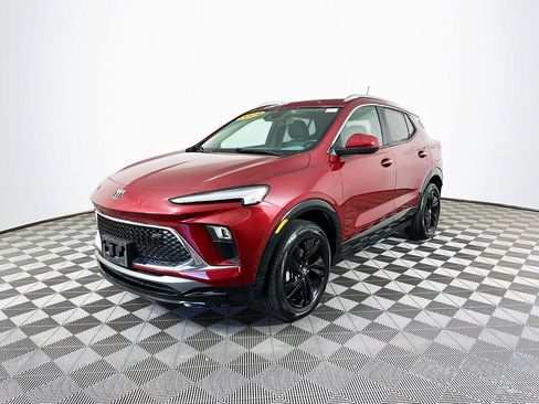 Used 2024 Buick Encore GX Sport Touring image 5