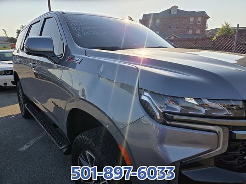 Used 2021 Chevrolet Tahoe Z71 w/ Luxury Package AWD/4WD image 7