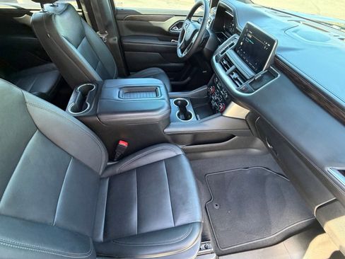 Used 2022 Chevrolet Tahoe Z71 w/ Luxury Package image 10