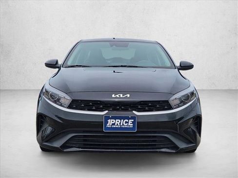 Used 2024 Kia Forte LXS FWD image 2