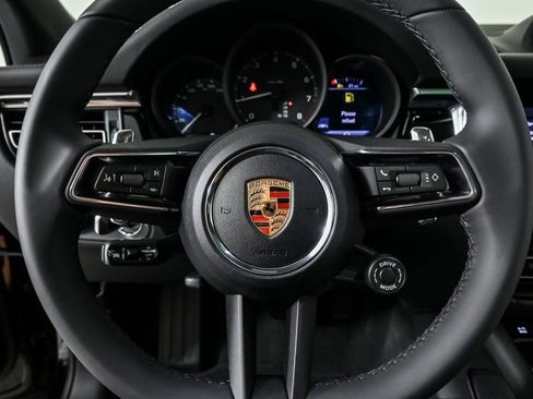 New 2026 Porsche Macan image 9