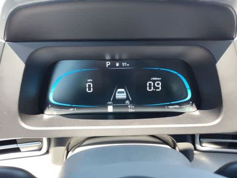 New 2026 Hyundai Elantra SE FWD image 25