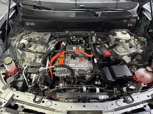 Used 2026 Cadillac Vistiq Sport w/ LPO, Floor Liner Package AWD/4WD image 10